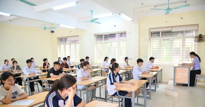 Hơn 5.000 thí sinh bỏ thi Ngữ văn, 12 em bị đình chỉ