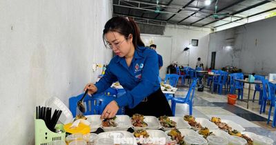 Hàng ngàn suất ăn, 200 chỗ ở miễn phí tiếp sức sĩ tử
