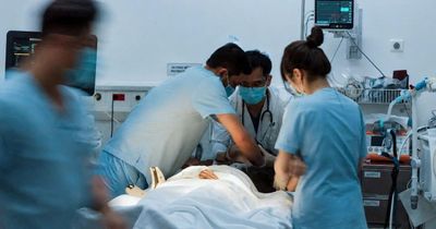 Bệnh viện FV cứu một bệnh nhân Campuchia thoát chết chỉ trong 15 phút