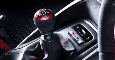 Toyota muốn xe điện lái như xe số sàn, nhả côn sai bị giật cục, chết máy