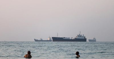 Iran tuyên bố đóng cửa eo biển Hormuz 'cho đến khi có thông báo mới'