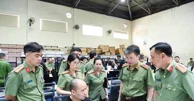 Thiếu tướng Công an chỉ đạo phá đường dây lừa đảo âm mưu lập căn cứ tại Việt Nam