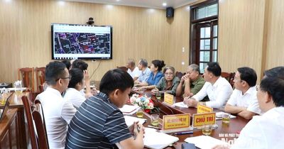 Phó Chủ tịch Thường trực HĐND tỉnh Dương Đình Chỉnh dự phiên tiếp công dân tại xã Đông Lộc