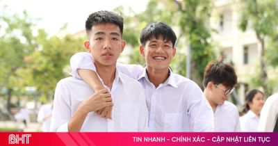 Ngày đầu thi tốt nghiệp THPT 2026: Nghiêm túc, đúng quy chế