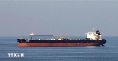 Các công ty giao dịch dầu khí 'bội thu' khi eo biển Hormuz bị phong tỏa