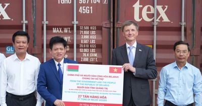 Chính phủ Belarus viện trợ hơn 27 tấn hàng hóa thiết yếu cho người dân vùng lũ Quảng Trị