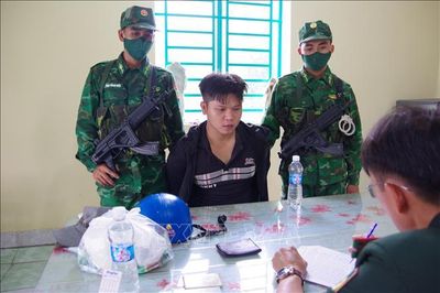 Khởi tố các đối tượng vận chuyển trái phép ma túy qua biên giới