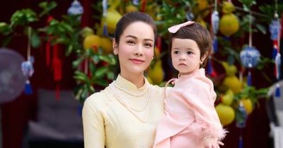Ca sĩ Nhật Kim Anh hạnh phúc viên mãn với 'tình yêu đặc biệt' ở tuổi 41
