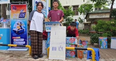 3 'chiến sĩ nhí' nối dài yêu thương trong mùa thi