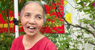 Thi tốt nghiệp THPT 2026: Xúc động những người bà lặng thầm tiếp sức ước mơ cháu