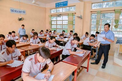 Gần 40.000 thí sinh An Giang bước vào buổi thi môn Ngữ văn