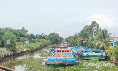Đồng Tháp: Khẩn trương khắc phục tình trạng ùn ứ kéo dài trên Kênh 2