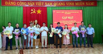 Lãnh đạo xã Ia Hrung gặp mặt các cơ quan báo chí