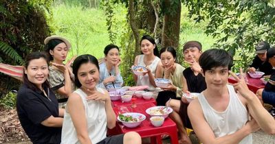 Vân Trang và Thanh Hiền tái xuất trong phim Như hạt mưa sa sau khi sinh con