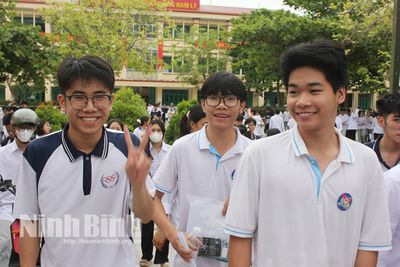 Gần 48 nghìn thí sinh Ninh Bình hoàn thành bài thi môn Toán Kỳ thi Tốt nghiệp THPT năm 2026