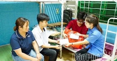 Ấm lòng sĩ tử mùa thi
