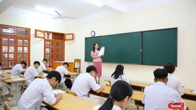 Thí sinh Sơn La bước vào môn thi Ngữ văn