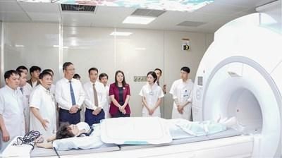 Tăng khả năng tiếp cận kỹ thuật cao cho người bệnh miền Trung