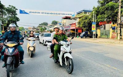 Thái Nguyên: Công an xã chở thí sinh về nhà lấy CCCD, kịp đến điểm thi đúng giờ