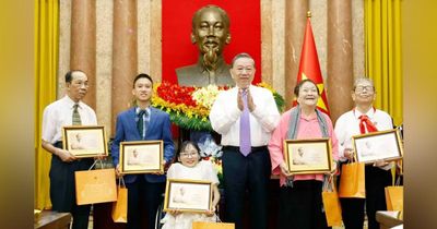 Thông điệp của Tổng Bí thư, Chủ tịch nước Tô Lâm tại cuộc gặp mặt 100 tấm gương tiêu biểu trong Chương trình 'Việc tử tế' Khi sự tử tế trở thành sức mạnh quốc gia