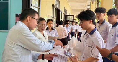 Lâm Đồng: 299 thí sinh Đặc khu Phú Quý hoàn thành môn thi đầu tiên