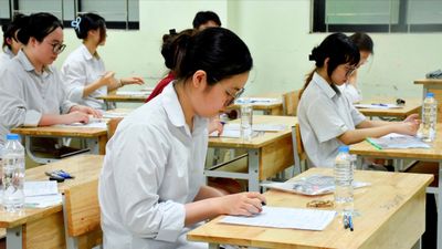 Những lát cắt cuộc sống vào đề thi