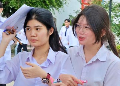 Tâm trạng thí sinh sau môn thi Ngữ văn tốt nghiệp tốt nghiệp trung học phổ thông 2026