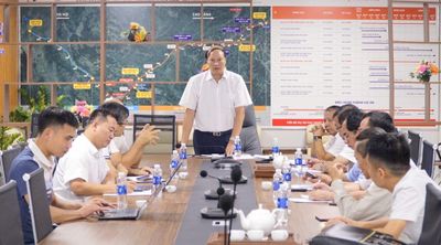 Phó Chủ tịch UBND tỉnh Hoàng Văn Thạch kiểm tra tiến độ thi công dự án cao tốc Đồng Đăng - Trà Lĩnh