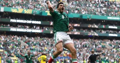 Mexico thắng tưng bừng ngày khai mạc World Cup