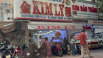 Thị trường kim cương xáo trộn