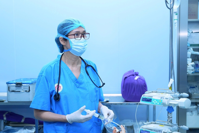 Đại tá, PGS, TS Nguyễn Minh Lý và chuyện nghề phía sau cánh cửa phòng mổ