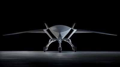 Boeing tung 'quái vật không người lái' mới mang tên lửa diệt tiêm kích