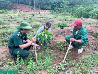 'Gieo niềm tin' trên biên giới Dục Nông