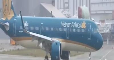 Thực hư chiếc máy bay A321 của Vietnam Airlines bị biến dạng