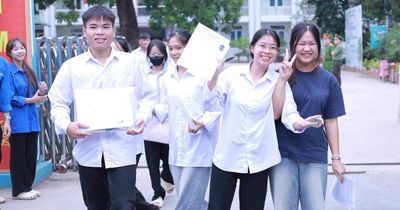 Thi tốt nghiệp THPT 2026: Thí sinh tự tin với bài thi môn tự chọn