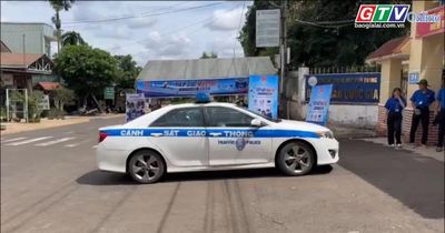 Gia Lai: 3 thí sinh được CSGT hỗ trợ đến điểm thi đúng giờ