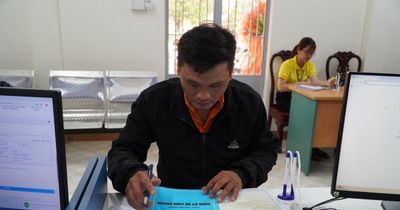Sơ kết một năm vận hành mô hình chính quyền địa phương 2 cấp tại Quảng Ngãi Bài 2: Gỡ 'điểm nghẽn' về biên chế, thể chế và hạ tầng công nghệ
