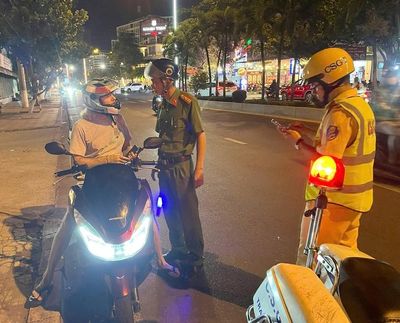Khánh Hòa: Tăng cường quản lý du khách nước ngoài