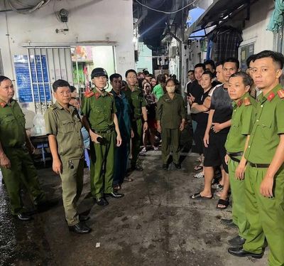 Bất ngờ kiểm tra dãy trọ ở phường đông dân nhất TPHCM, phát hiện 2 người dương tính ma túy