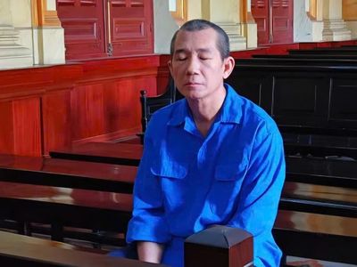 TPHCM: Chồng cũ mang 5 con dao truy sát bạn của vợ