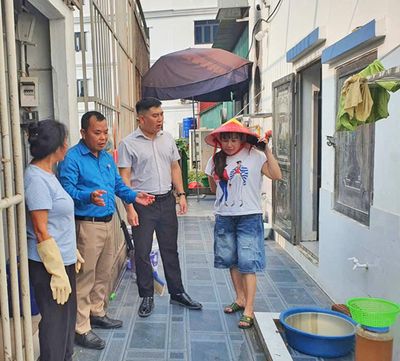 Phường Nếnh quyết liệt mở lối cho khoảng không bị 'khóa kín' phía sau hai dãy nhà