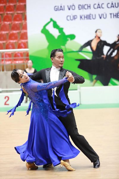 Cháy hết mình với đam mê dancesport