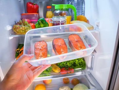 Tưởng để tủ lạnh là an toàn, 4 loại thực phẩm này càng để lâu càng dễ thành ổ vi khuẩn