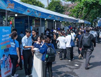 TP Hồ Chí Minh: Nguồn tuyển dụng dồi dào nhưng lao động còn thờ ơ
