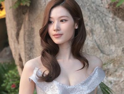 Vẻ gợi cảm của mỹ nhân Nhật hoạt động ở Hàn Quốc