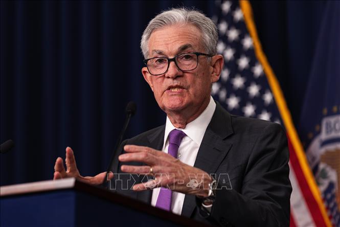 Fed tăng lãi suất lên mức cao nhất trong 22 năm