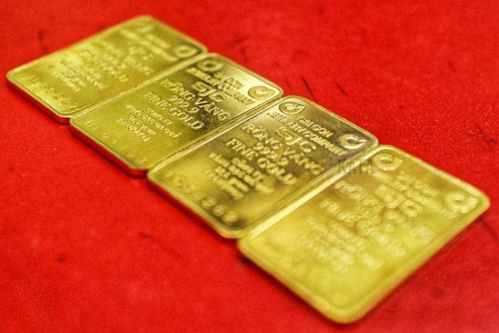 Giá vàng bật tăng, thương hiệu SJC giao dịch ở ngưỡng 154,5 triệu đồng mỗi lượng