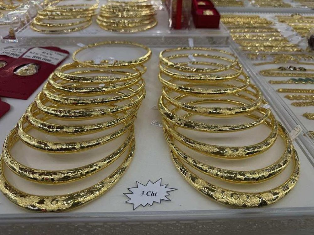 Ngày 9-12, vàng miếng trong nước giảm 500.000 đồng mỗi lượng