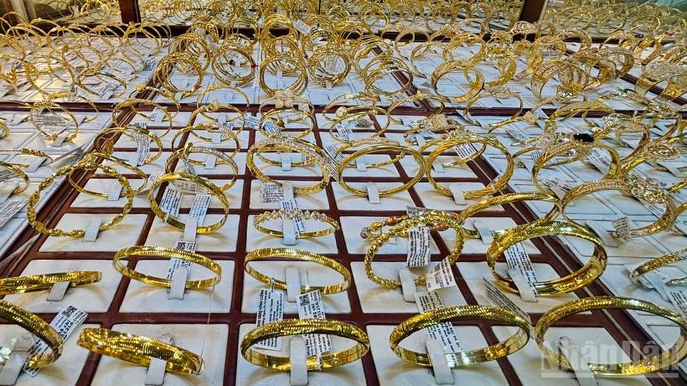 Giá vàng ngày 31/12: Vàng miếng giảm, vàng nhẫn tăng giá