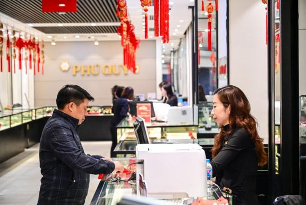 Từ đỉnh lịch sử đến cú giảm sốc: Vì sao giá vàng quay đầu mạnh?